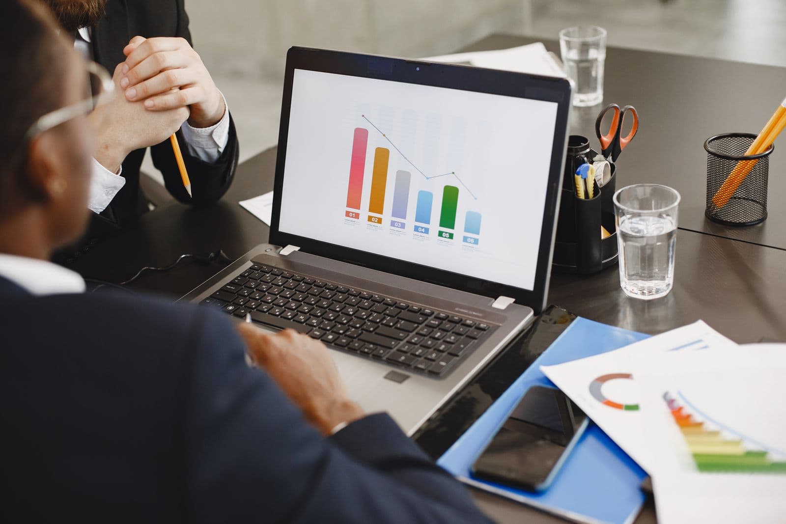 Best AI Live Chat for Small Business Websites: Features That Actually Matter
